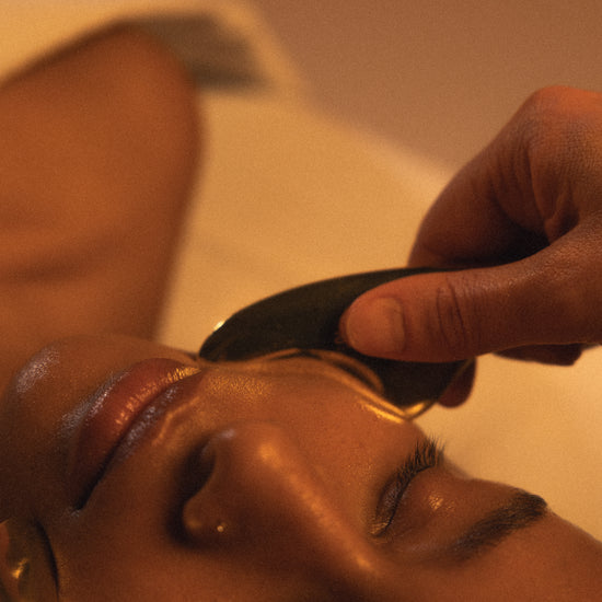 Cérémonie corporelle florale - AWŪ