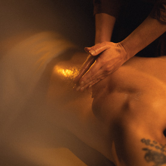 Cérémonie corporelle tropicale - AWŪ