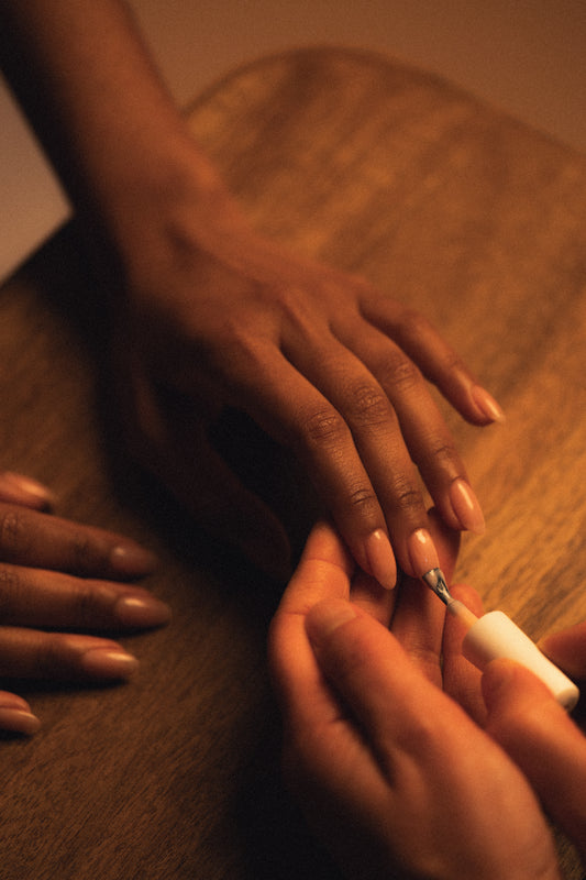 Manucure longue durée - AWŪ