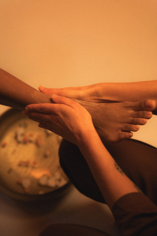 Pédicure longue durée - AWŪ