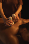 Massage aux ballotins - AWŪ