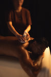 Massage aux ballotins - AWŪ