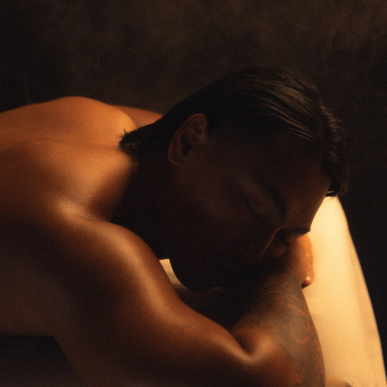 Massage aux ballotins - AWŪ