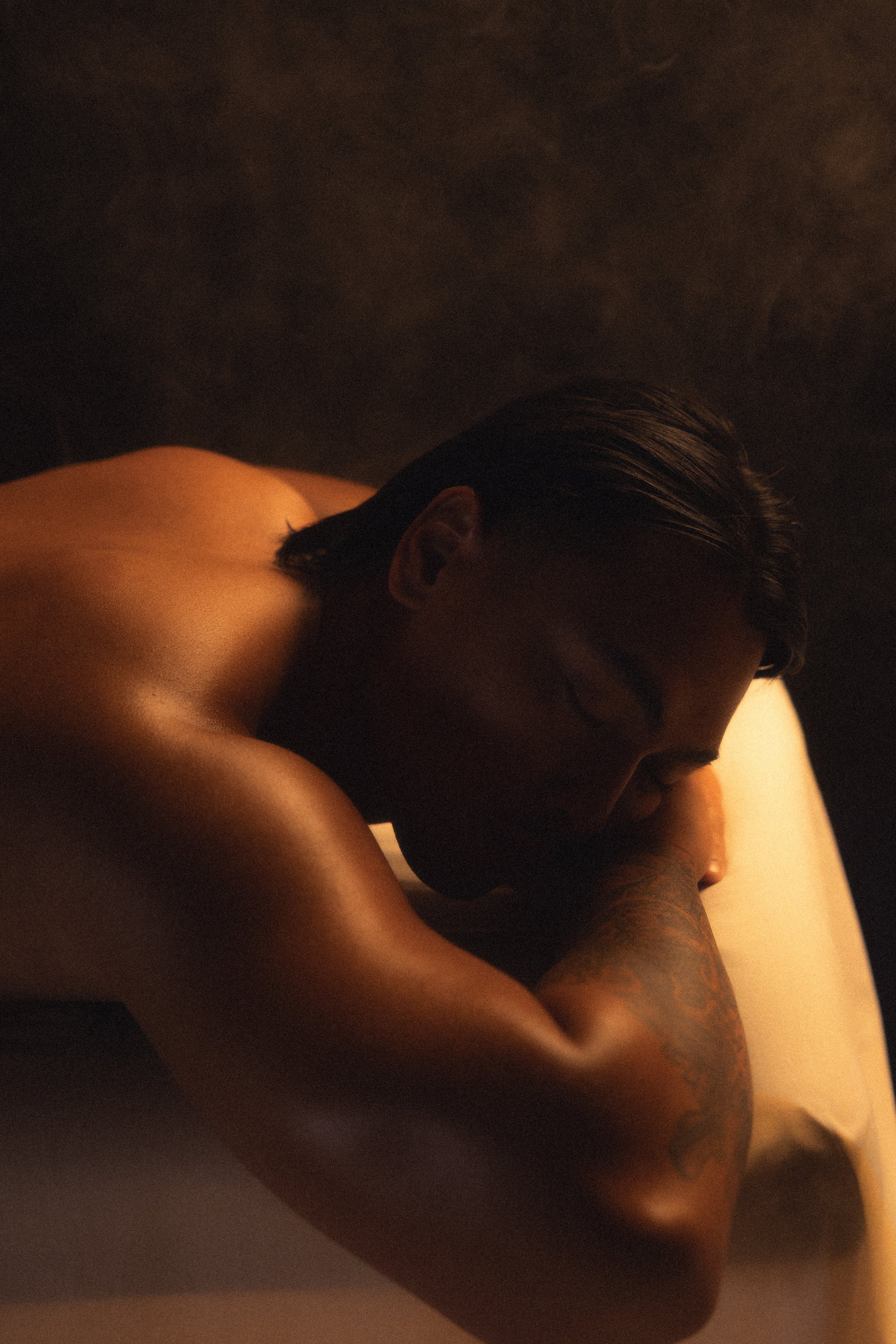 Massage aux ballotins - AWŪ