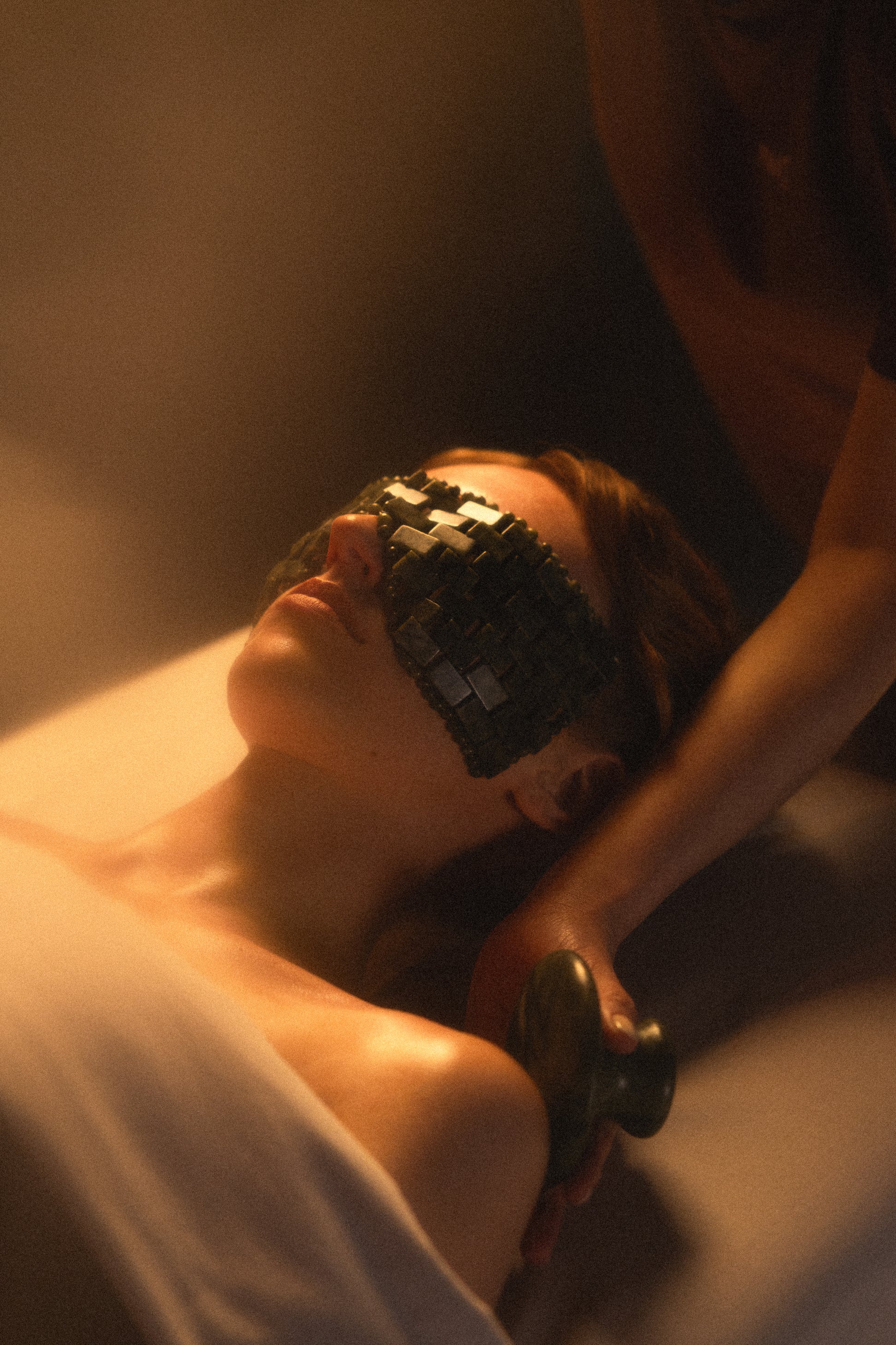 Massage aux pierres de jade - AWŪ