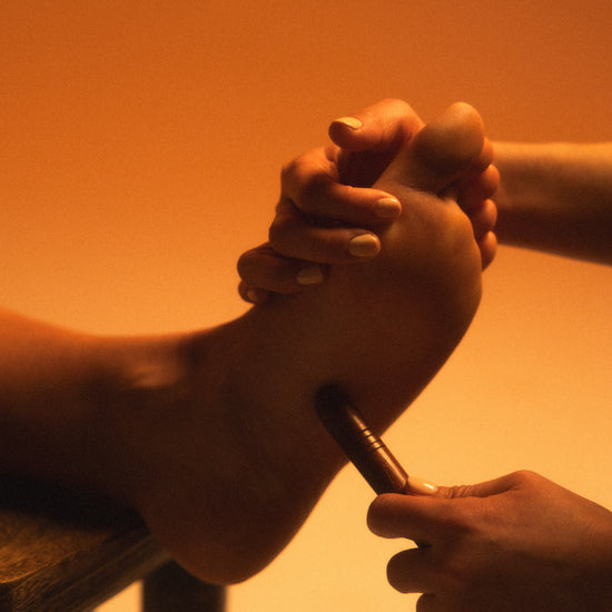 Massage thaï des pieds - AWŪ